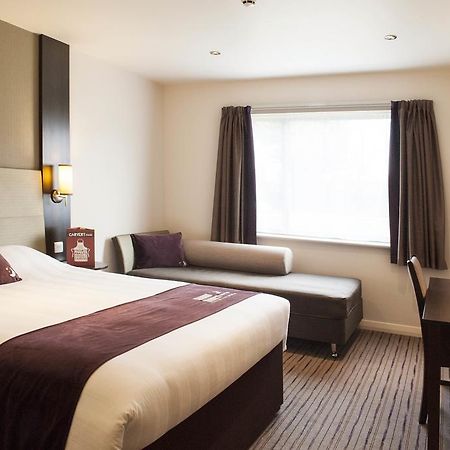 Premier Inn Basingstoke West Zewnętrze zdjęcie