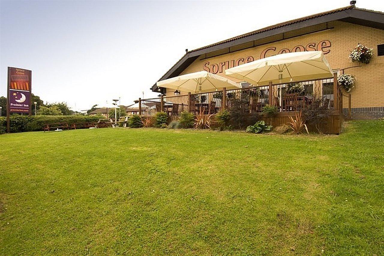 Premier Inn Basingstoke West Zewnętrze zdjęcie