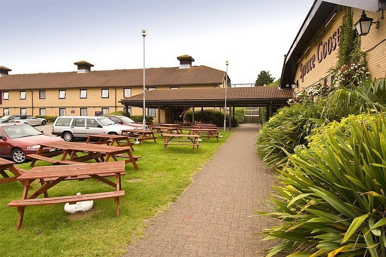 Premier Inn Basingstoke West Zewnętrze zdjęcie