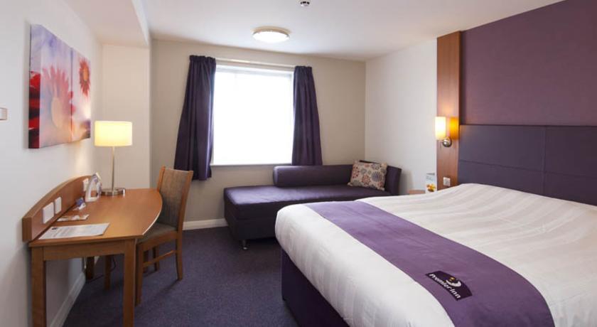 Premier Inn Basingstoke West Zewnętrze zdjęcie