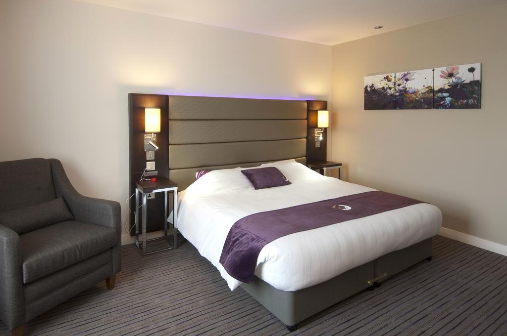 Premier Inn Basingstoke West Zewnętrze zdjęcie