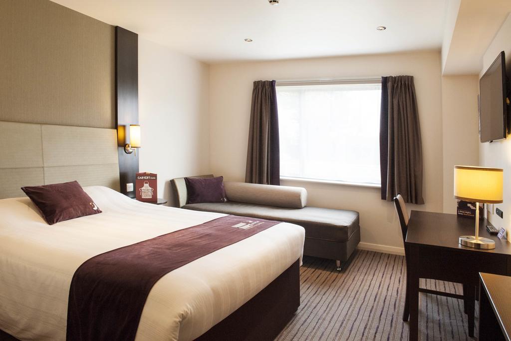 Premier Inn Basingstoke West Zewnętrze zdjęcie