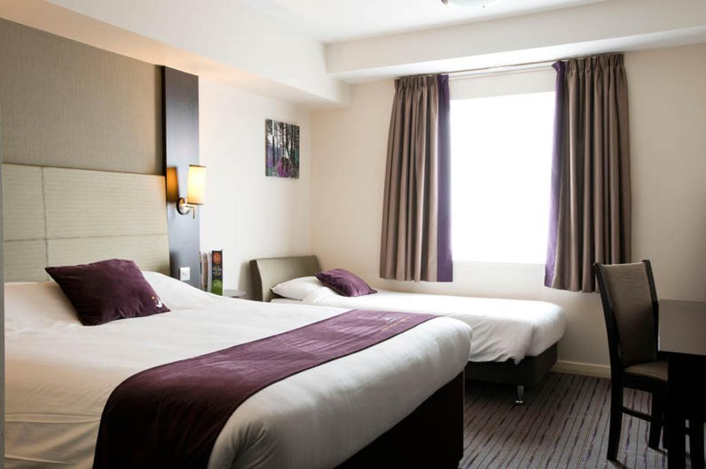 Premier Inn Basingstoke West Zewnętrze zdjęcie
