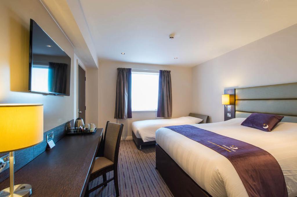 Premier Inn Basingstoke West Zewnętrze zdjęcie